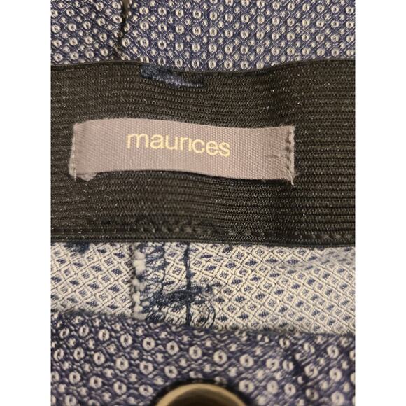 Maurices large women's navy and white capris - Picture 4 of 9